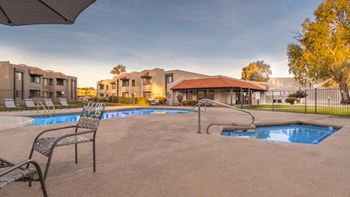 Riverstone hot tub and spa view with relaxation area